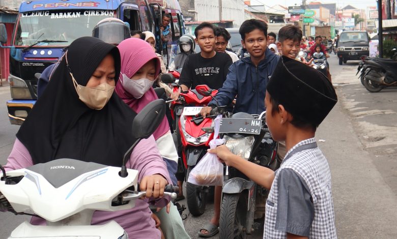 berbagi takjil