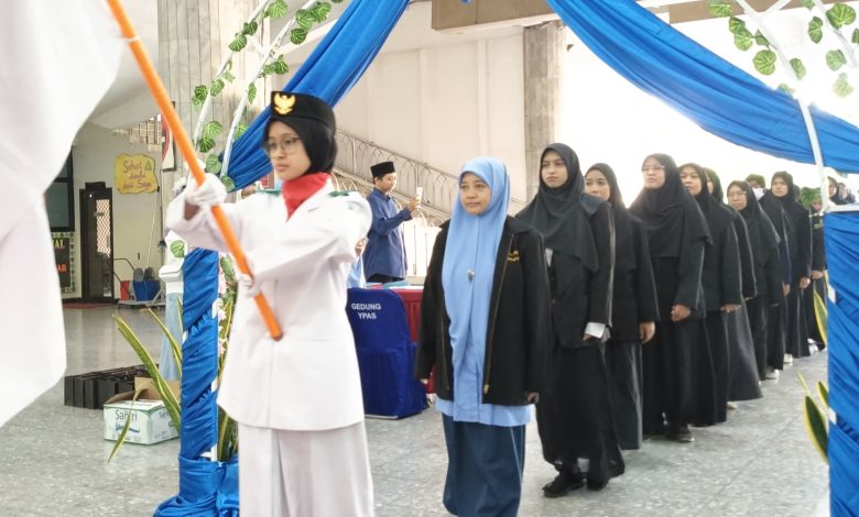 Purna Siswa SMA Surabaya