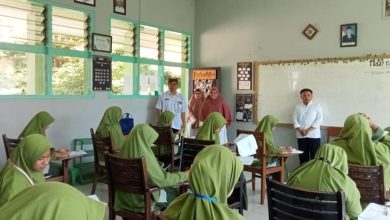 Kunjungan Pengawas