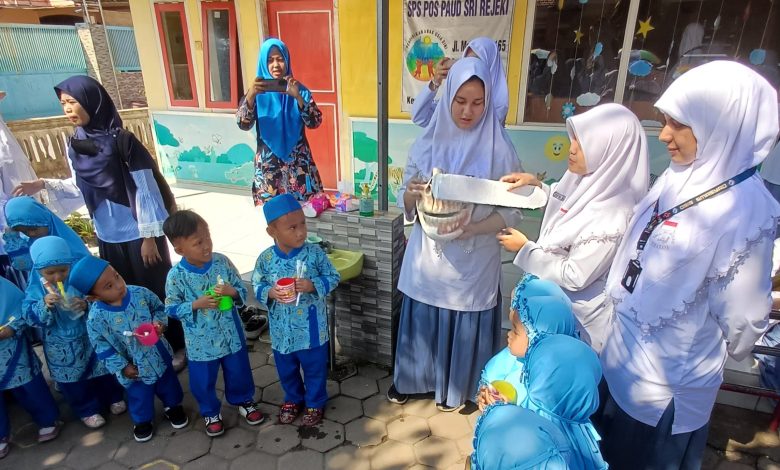 live-in SMA Surabaya