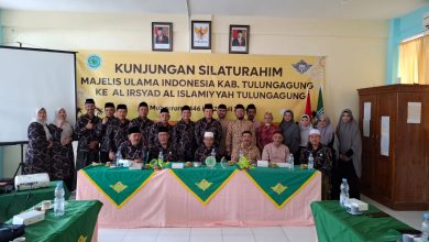 Foto bersama Kunjungan MUI Tulungagung ke PC Al Irsyad Al Islamiyyah Tulungagung