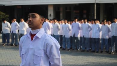 Kepala MA Al Irsyad Al Islamiyyah Bondowoso, Ustaz Hairul Rozy, S.Pd, menjelaskan bahwa lulusan MA Al Irsyad tidak hanya fasih dalam ilmu agama dan bahasa Arab, tetapi juga berhasil melanjutkan pendidikan ke perguruan tinggi baik agama maupun umum, serta berkarir sebagai Da’i, teknisi, TNI, hingga Polri.