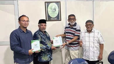 PW Jawa Barat serahkan buku taklim