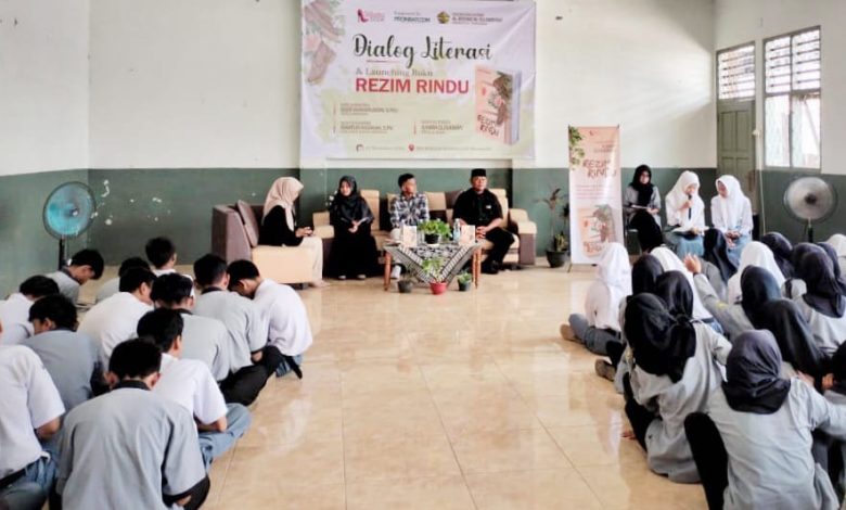 Dialog literasi dan launching buku