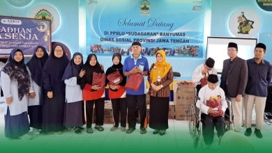 SMP berikan santunan Ramadan kepada lansia