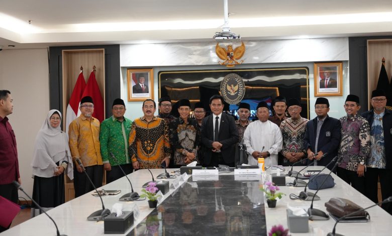 Ketum bertemu Yusril