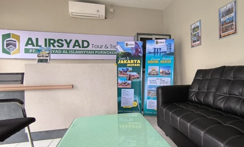 Resepsionis Biro Haji Al Irsyad