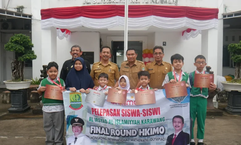 Tujuh siswa Al Irsyad Karawang melaju ke final HKIMO 2025 di Hong Kong, siap harumkan nama Karawang dan Indonesia