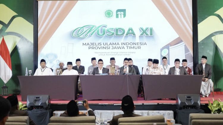 PW Al Irsyad Al Islamiyyah Jawa Timur mengucapkan selamat atas terpilihnya kembali KH. Moh. Hasan Mutawakkil Alallah sebagai Ketua Umum MUI Jatim periode 2025–2030 pada Musda XI di Surabaya.