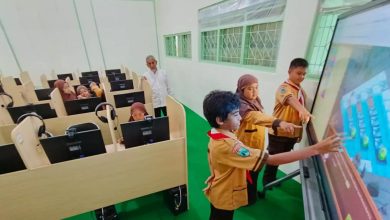 SD dan SMP Al Irsyad Banyuwangi raih prestasi dunia di International Coding Competition 2025. SD masuk Top 5 dunia, SMP peringkat ke-14.