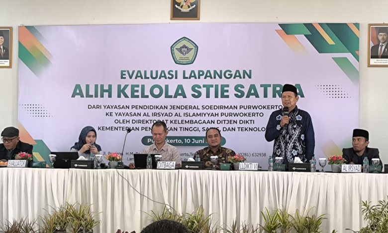 Evaluasi Lapangan Alih Kelola STIE Satria ke Yayasan Al Irsyad resmi digelar. Bukti kesiapan transformasi menuju kampus unggul dan berwawasan global.