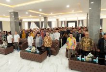 Dipimpin Ketua Majelis Kaderisasi, pengucapan ikrar ratusan peserta warnai penutupan resmi Training Kaderisasi Al Irsyad di Purwokerto. Baca selengkapnya!