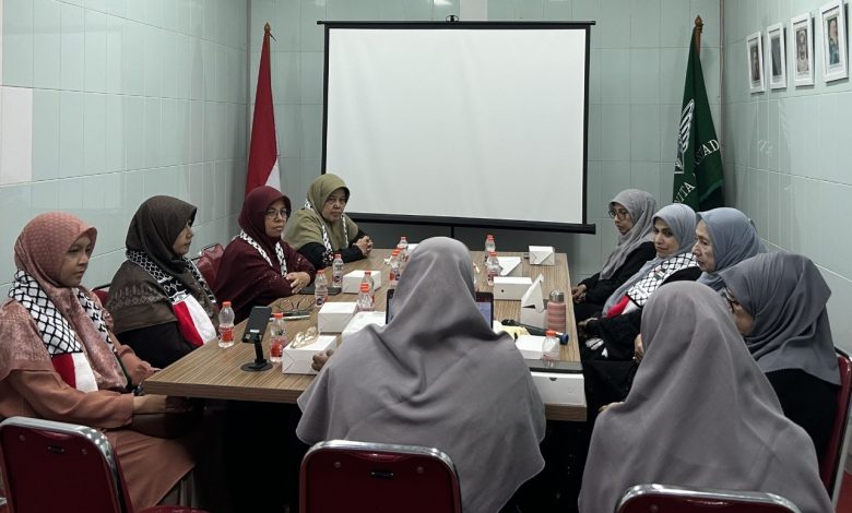PB Wanita Al Irsyad terima kunjungan silaturahmi KPIPA di Jakarta. Kedua pihak sepakat perkuat sinergi & kolaborasi program keumatan.