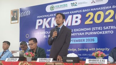 STIE Satria Al Irsyad resmi gelar PKKMB. Rektor Dr. Faizal Wihuda: Semoga melahirkan generasi yang amanah & berilmu!